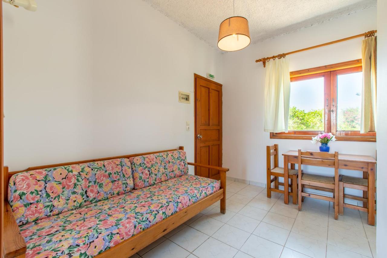 Aparthotel San Antonio Stratos à Kamisianá Extérieur photo