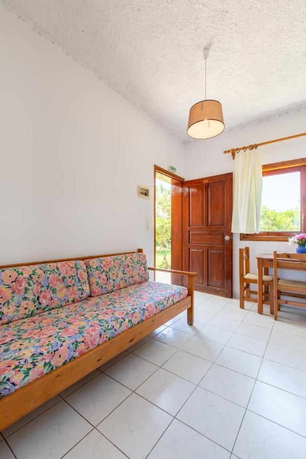 Aparthotel San Antonio Stratos à Kamisianá Extérieur photo